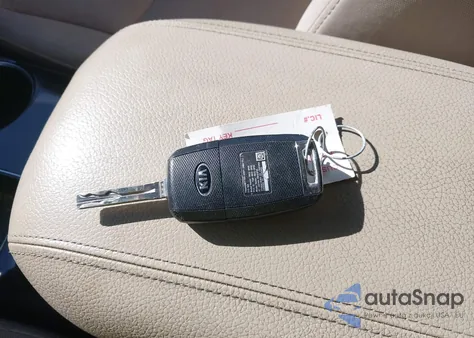 2015 Kia Sorento Lx из США, поврежденный, VIN 5XYKTDA64FG617169